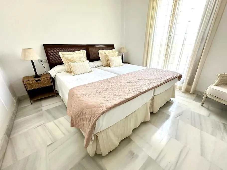 Apartamento En Hacienda Del Sol A 300 Metros De Playa Estepona